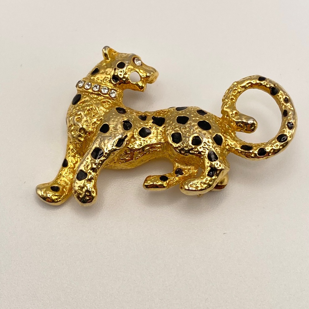 Unsigned Brooch Leopard Gold Tone Vintage Animal Spotted 2"